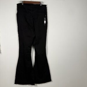 Fashion Nova Money Moves Stretchy Flare Jeans distressed Size 14 NWT